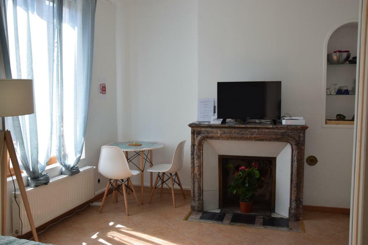 Joli Studio Plein Centre De Milly La Foret 外观 照片